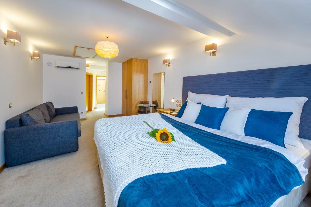 The Rooms Ceske Budejovice Esterno foto